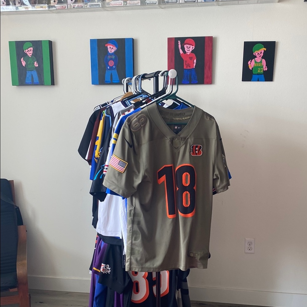Memorial to fallen heroes fund